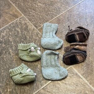 Cozy Knit Baby Booties and Socks Set